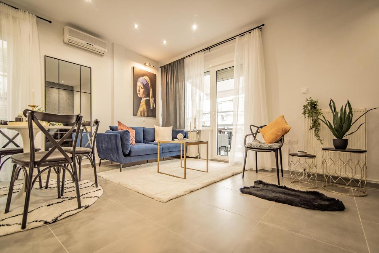 Apollo's On Radio Midas Apartament *