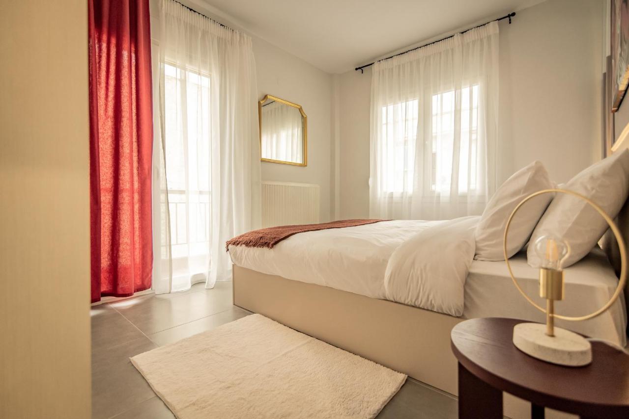 Apollo's On Radio Midas Apartament *